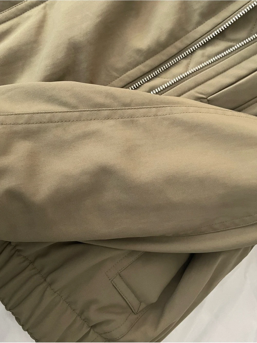 Vince Lightweight Bomber Jacket in light army green size xs - Picture 11 of 12